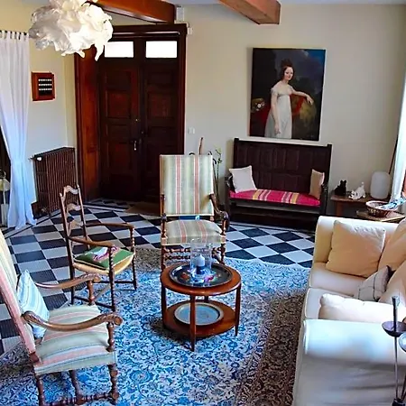 Erlande Bed and Breakfast 3*