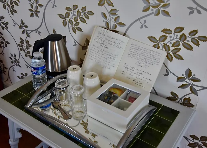 Erlande Bed & Breakfast 3*