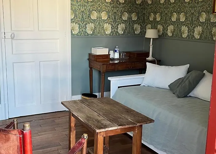 Erlande Bed & Breakfast